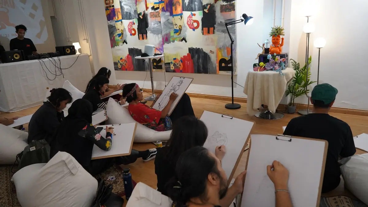Cap Sayap Kerbau: Weekend Drawing Club