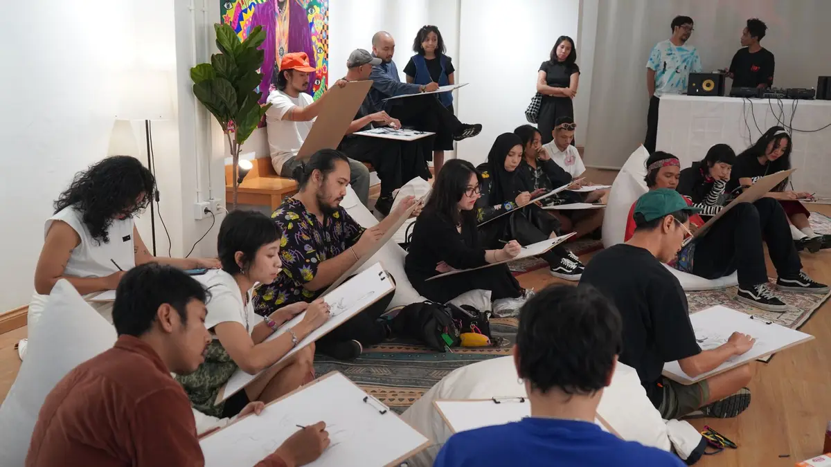 Cap Sayap Kerbau: Weekend Drawing Club