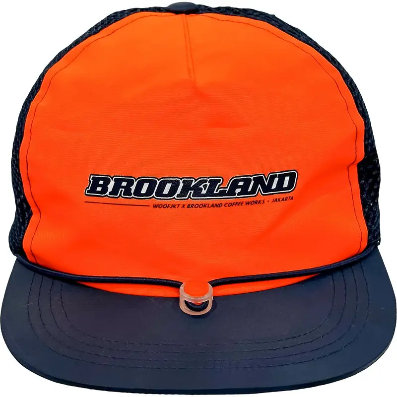 Broofland Trucker